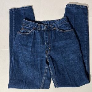 Vintage white tab Levi's denim jeans straight leg made in USA sz 8 medium wash